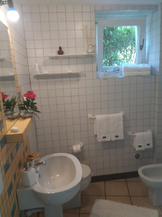Casetta Delle Rose Биелла Экстерьер фото