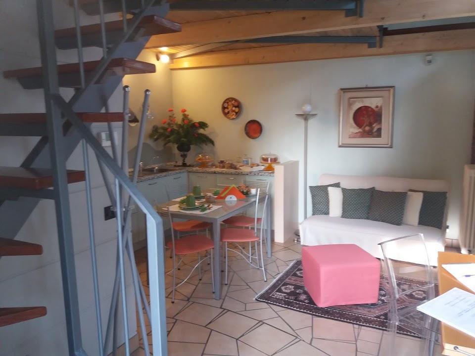 Casetta Delle Rose Биелла Экстерьер фото